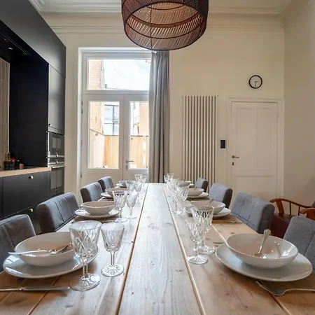Vakantiehuis Historical And Spacious Amanda By Interhome Blankenberge