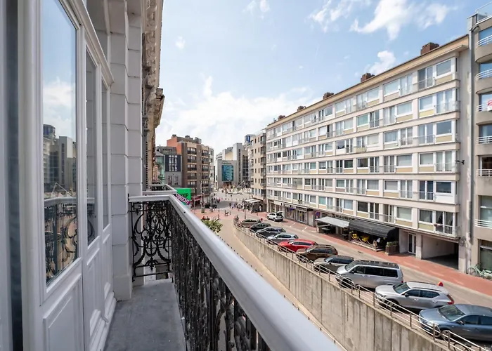 Historical And Spacious Amanda By Interhome 別荘 *