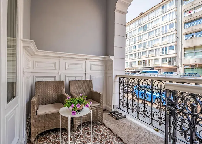 Historical And Spacious Amanda By Interhome *