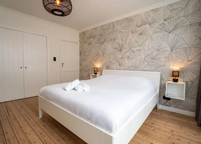 Historical And Spacious Amanda By Interhome *