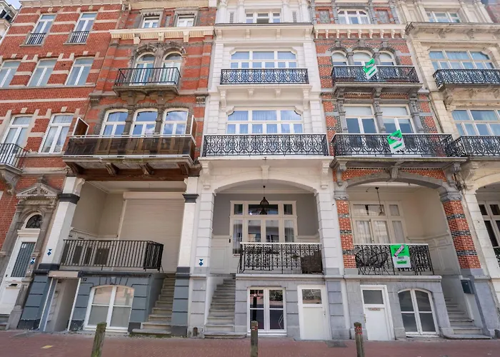 Historical And Spacious Amanda By Interhome * ブランケンベルヘ